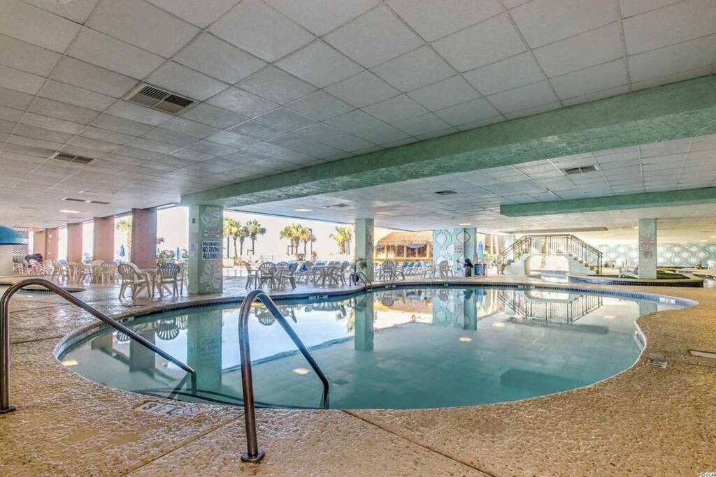 Breathtaking Oceanfront Suite Grand Cayman 451 Μιρτλ Μπιτς Εξωτερικό φωτογραφία