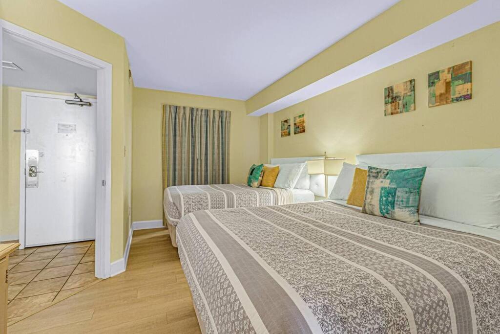 Breathtaking Oceanfront Suite Grand Cayman 451 Μιρτλ Μπιτς Εξωτερικό φωτογραφία